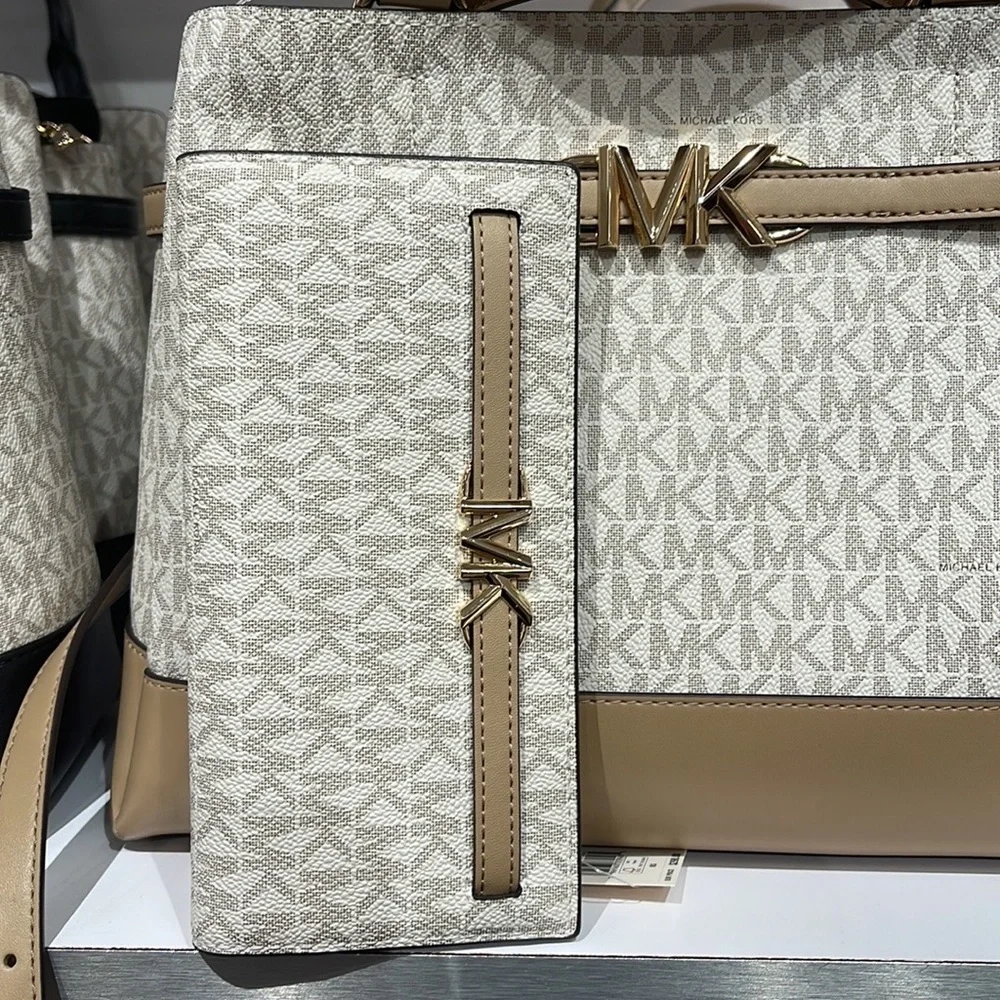 MICHAEL KORS Reed Large Snap Signature Wallet Style: 35S3G6RE3B Camel Multi NWT